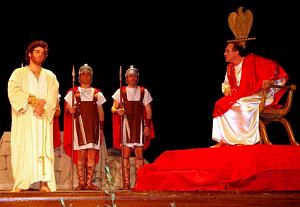 LA PASSION DE NOTRE SEIGNEUR JESUS CHRIST MARTIGUES 10.04.2011    (16)